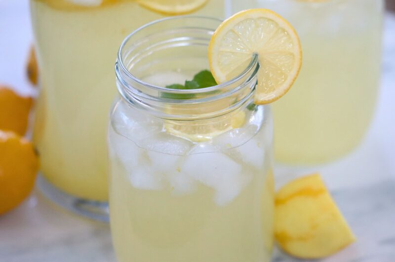 Easy Homemade Lemonade Recipe